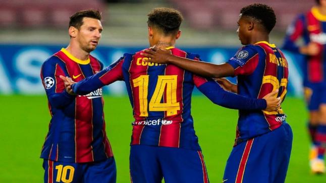 تقارير: لاعبو برشلونة صرخوا بألفاظ بذيئة فرحا بمواجهة باريس سان جيرمان