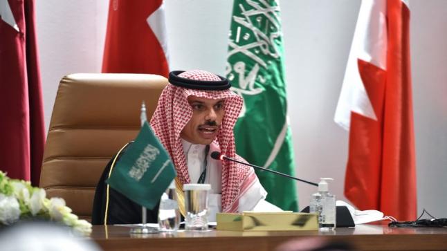 ماذا فعل وزير الخارجية السعودي للتهدئة بين طرفي الصراع في السودان؟