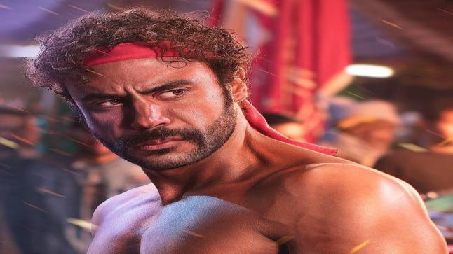 محمد إمام يُشعل السابق الرمضاني بشخصية صعيدية