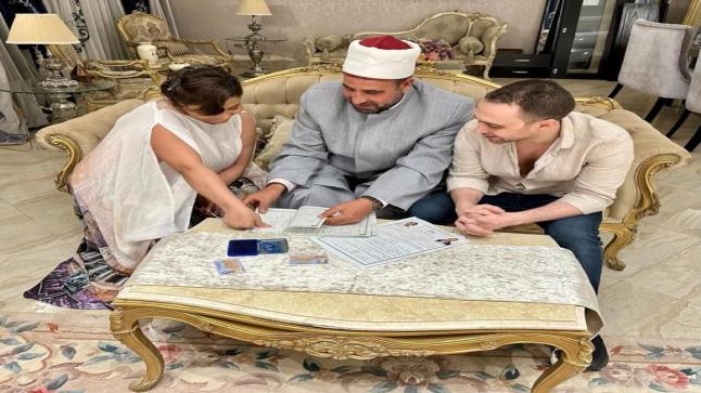 مروة صبري تدافع عن حسام حبيب: مظلوم وغلطان أنه رجع لشيرين