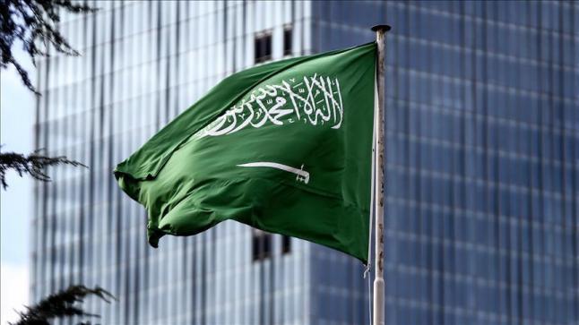 تداعيات كورونا .. السعودية تغلق 52 مسجدًا