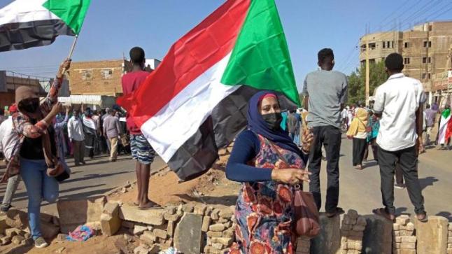 الفرقاء السودانيين يتوافقون حول عدة قضايا.. والبرهان: نرغب في حكومة وحدة وطنية